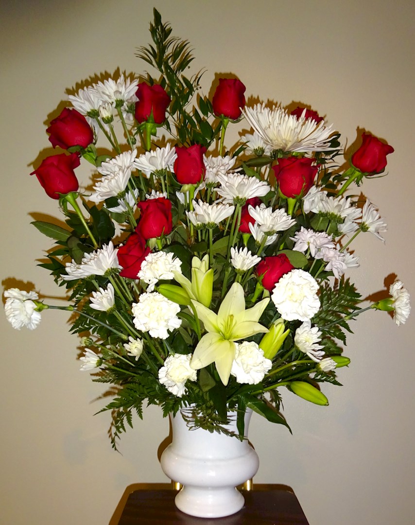Flowers from Donna Newman, Debbie & Mike Clements & Family, Dianne & Glenn Parsons & Family, Janelle & Bruce Brown & Family, and Jeanine & Darian Gray