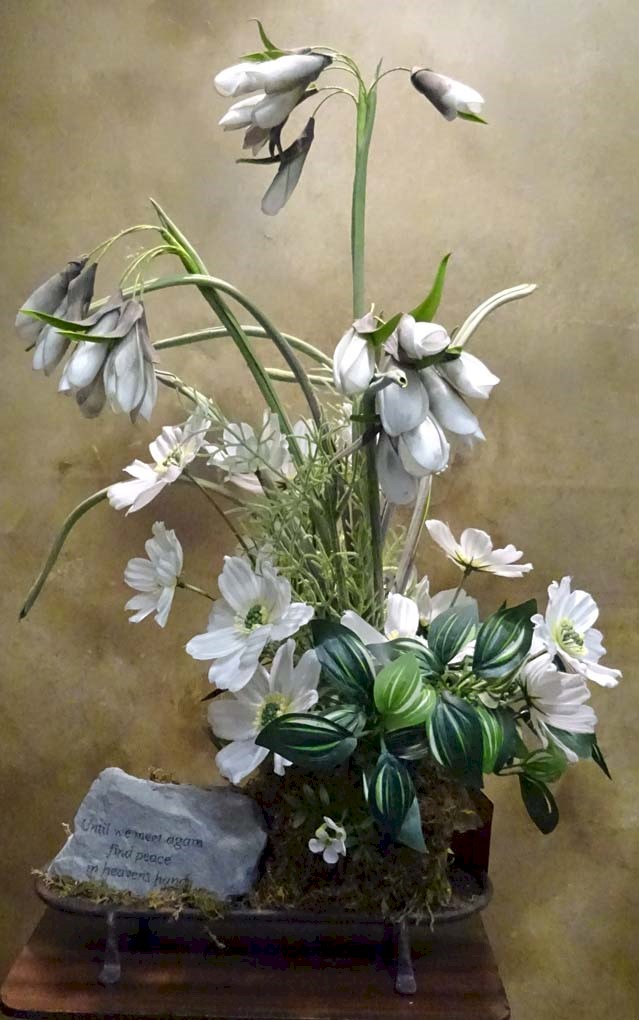 Flowers from Mark, Philys, Jeff, Brian, and Donna McQuirk Bunkers