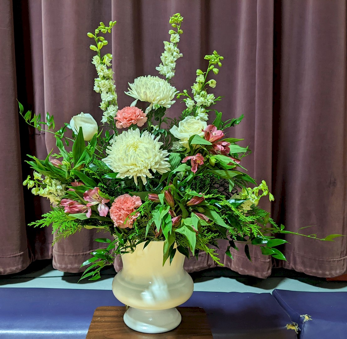 Flowers from The Holcomb Family - Jeff, Robyn, Laurel, Elise, and Lily