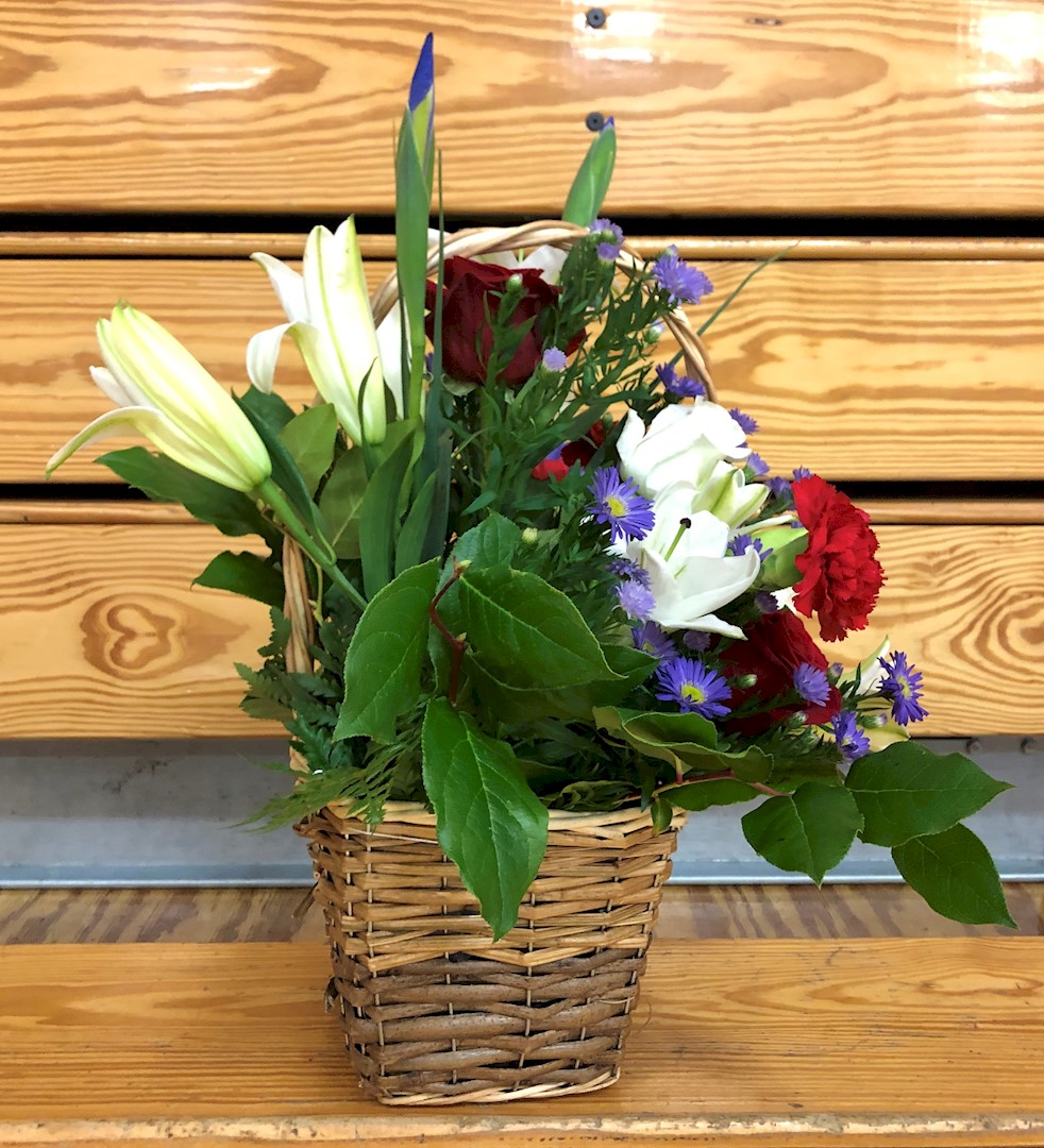 Flowers from Tanner and Fawna Peterson, Cuma, Kiara, Julie, and Payton; Tucker and Heather Peterson, Tucker Jr. and Taylor Lynn; Tipton Peterson; and Sherry and Tom