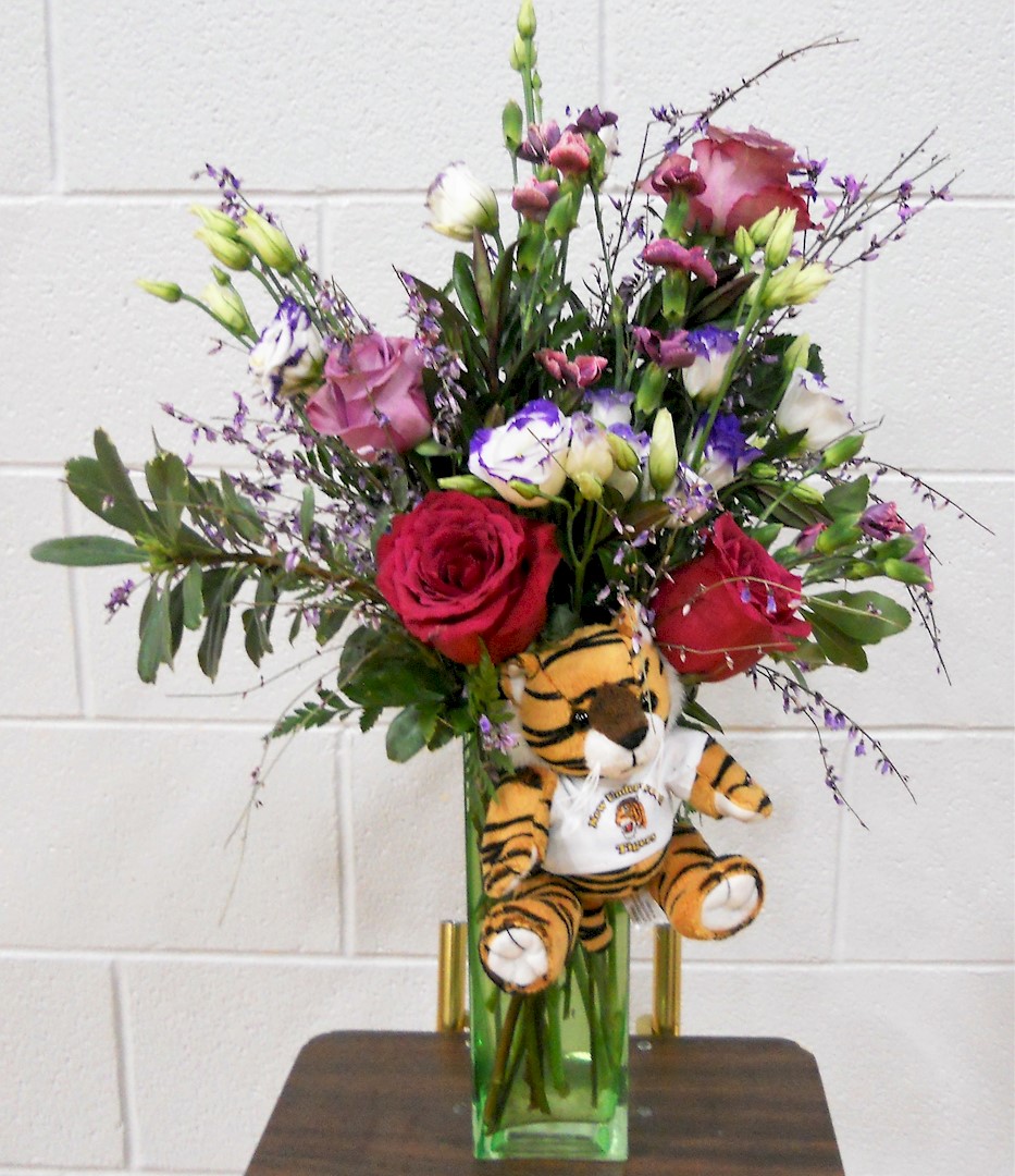 Flowers from Dallas and Amy Madsen Family