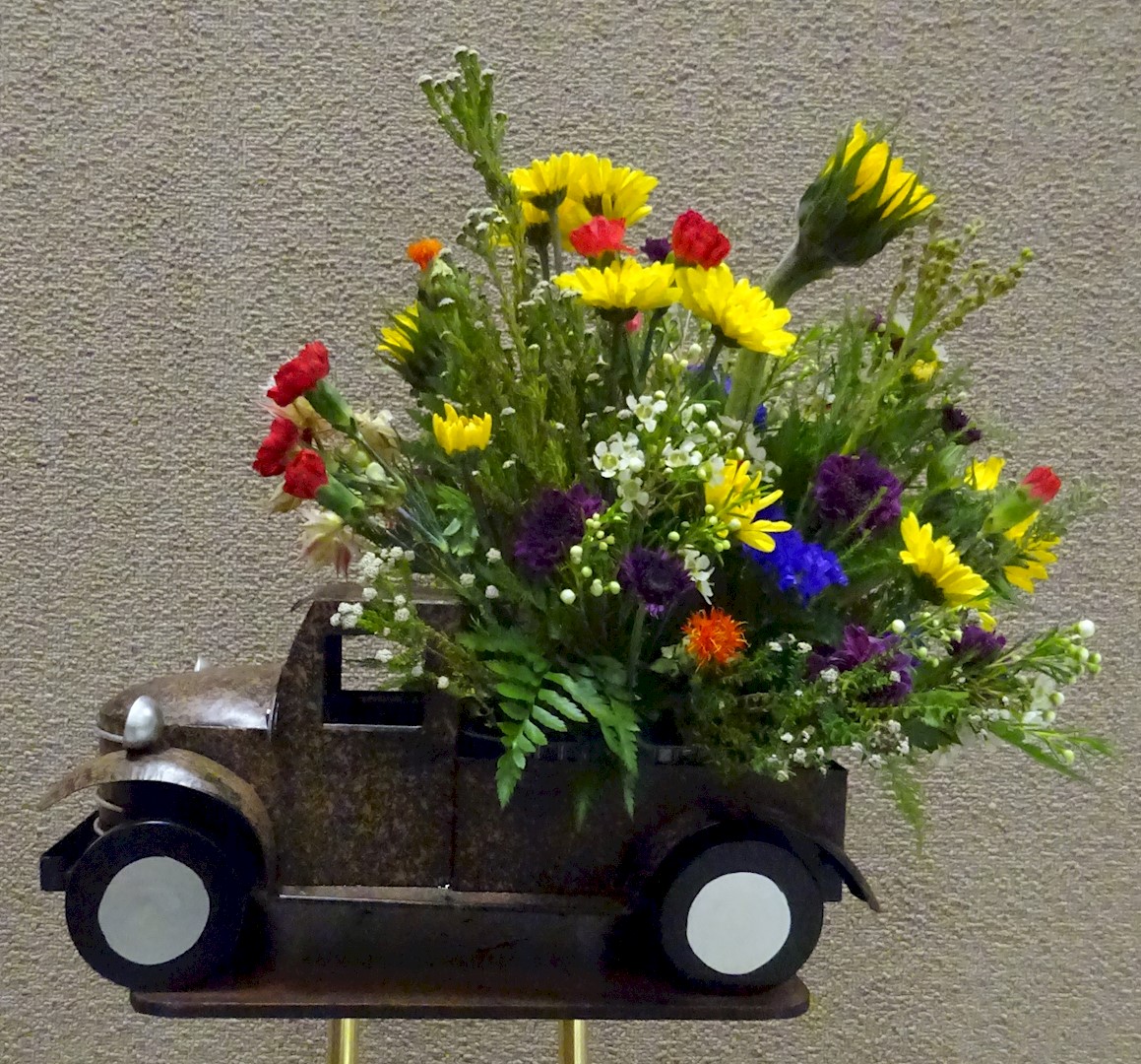 Flowers from Kent and Eileen and the Wall Food Center Crew