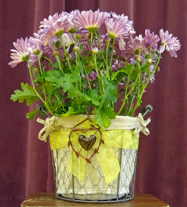 Flowers from Stephen, Linda, Nathan, Trena, Robert, Mel, Chancey, Charlie, Mamie, Sommer, Tyler, Tom, and Clara