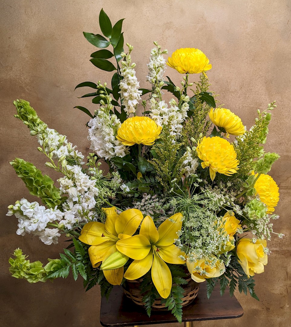 Flowers from Jeanette and Hal Burton; Shelley and Jim O'Toole; Doug and Kristen Black; Phil and Patti Black; and Ronda and Gene Cullup