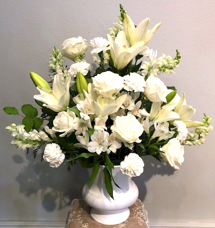 Flowers from Dawn (Batterman) Curl; Madonna (Batterman) Daucum; Debbie (Batterman) Boetker; and Phillip Hammond