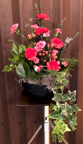 Flowers from Judith Hill and Julie and Jimmie Duty
