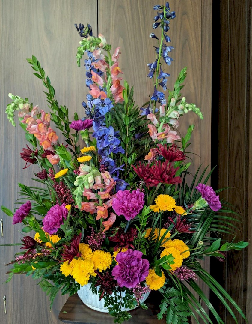 Flowers from Ross and Lisa Poste and Family