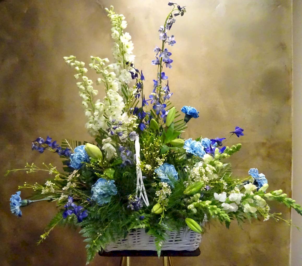 Flowers from Nella and Donnie Love and Genny and Kurtis McQuirk