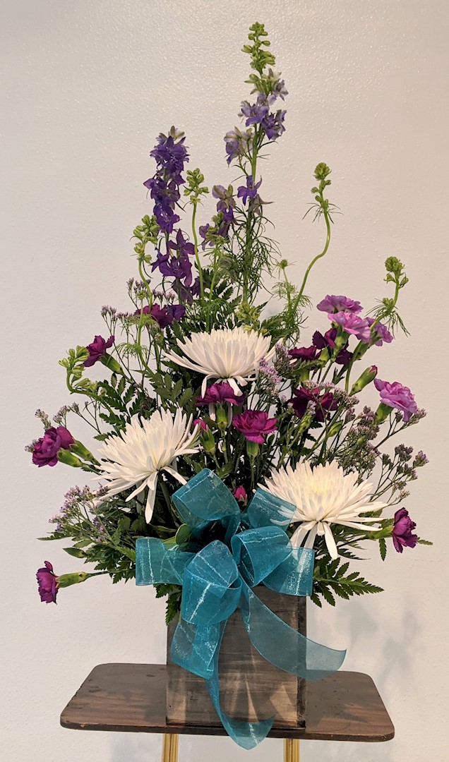 Flowers from Lavonne Carlson; Lesa Addison; Kari and Jo Rodgers; and Families