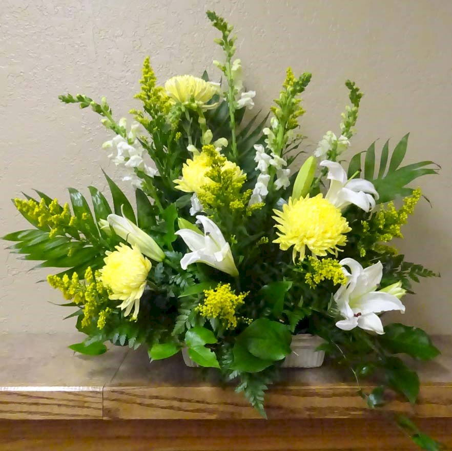 Flowers from Don, Jerry, Marie, and all Steakhouse Employees