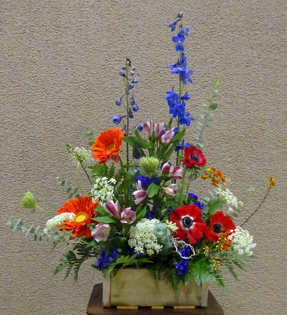 Flowers from Mike Bryan; Cathy Schmidtlein and Family; and Gale and Tammie Crown and Family