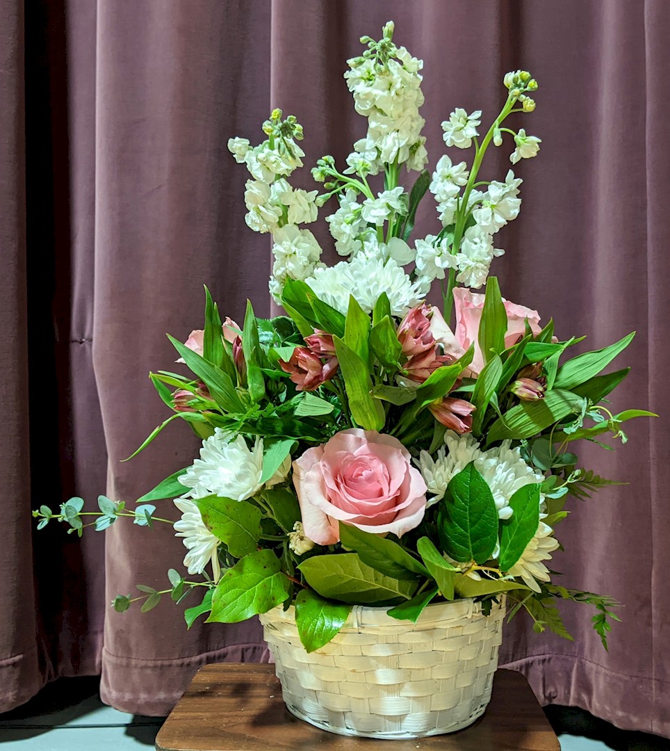 Flowers from Cathie Handcock; Tucker and Family; Tyler and Dan; Tanner and Family; and Abbi and Family