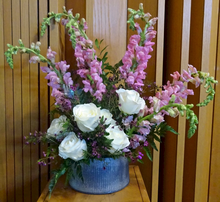 Flowers from Patsy, Mike, Stacey, and David, Cathy and Curtis Gale,
and Tammie and Shelby